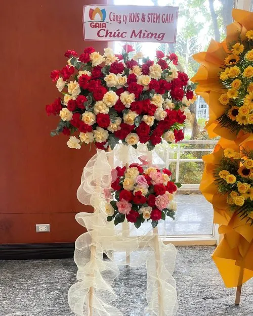 Kệ hoa khai trương hồng phát thiết kế hiện đại mẫu 401